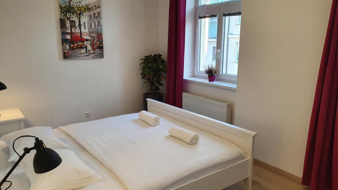 Le Monde Apartment Bratislava - Amazing 5Bdr In Downtown Kültér fotó
