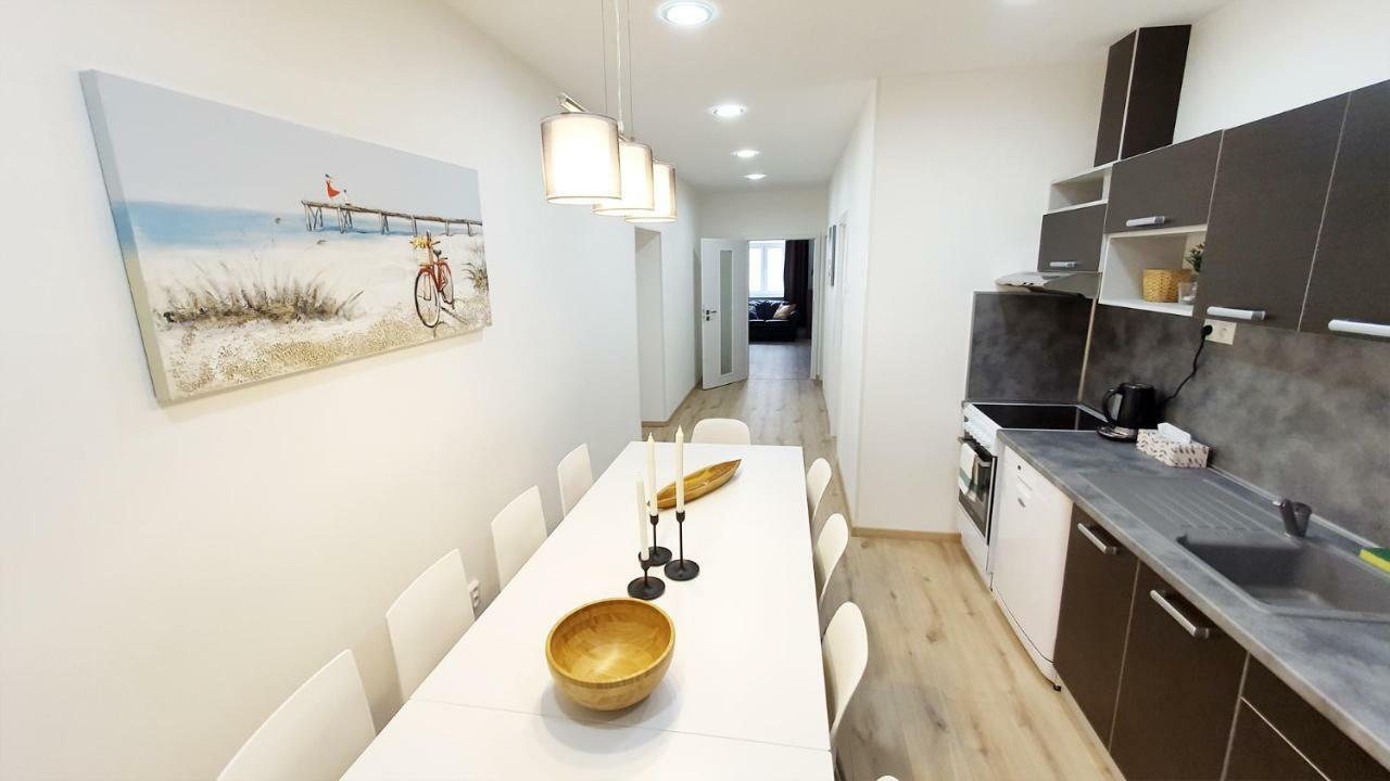 Le Monde Apartment Bratislava - Amazing 5Bdr In Downtown Kültér fotó