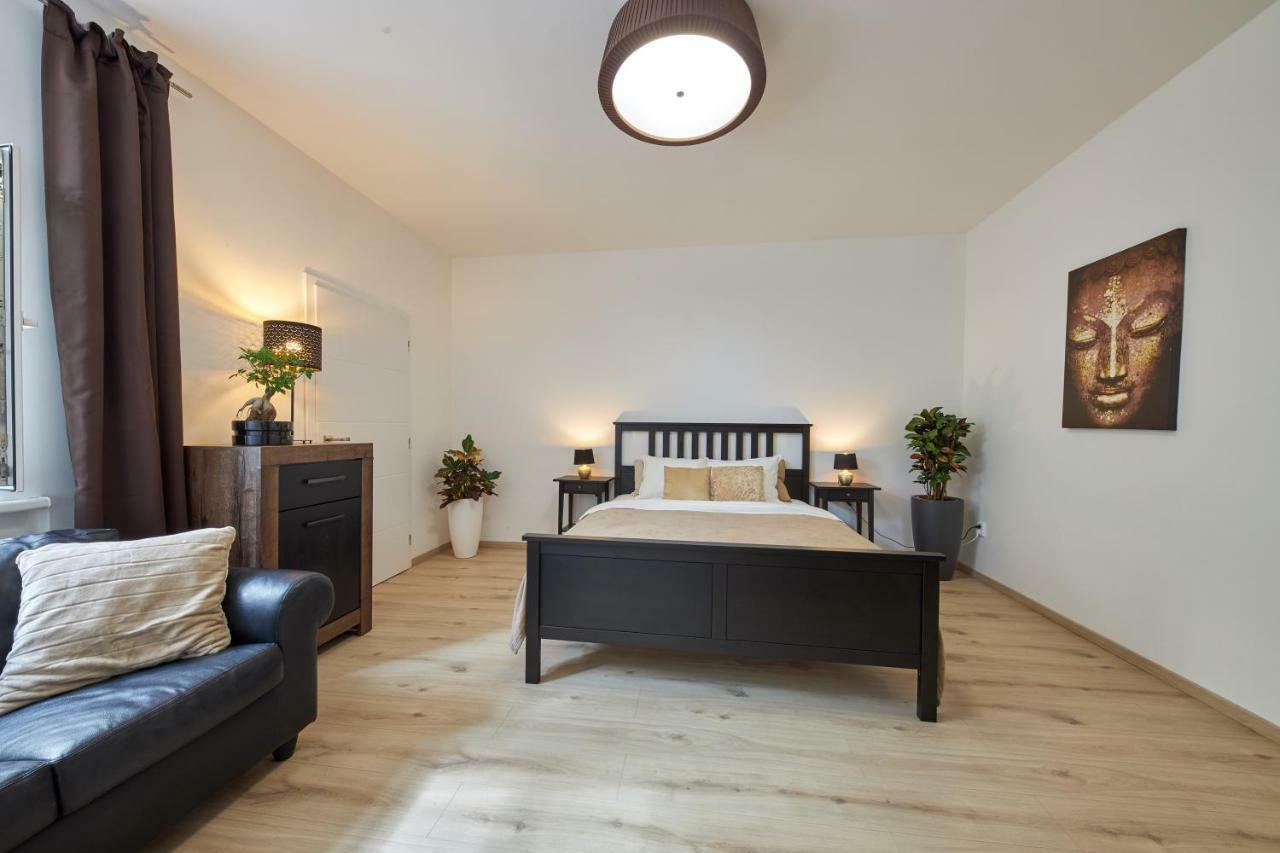 Le Monde Apartment Bratislava - Amazing 5Bdr In Downtown Kültér fotó