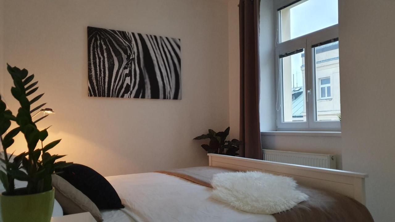 Le Monde Apartment Bratislava - Amazing 5Bdr In Downtown Kültér fotó